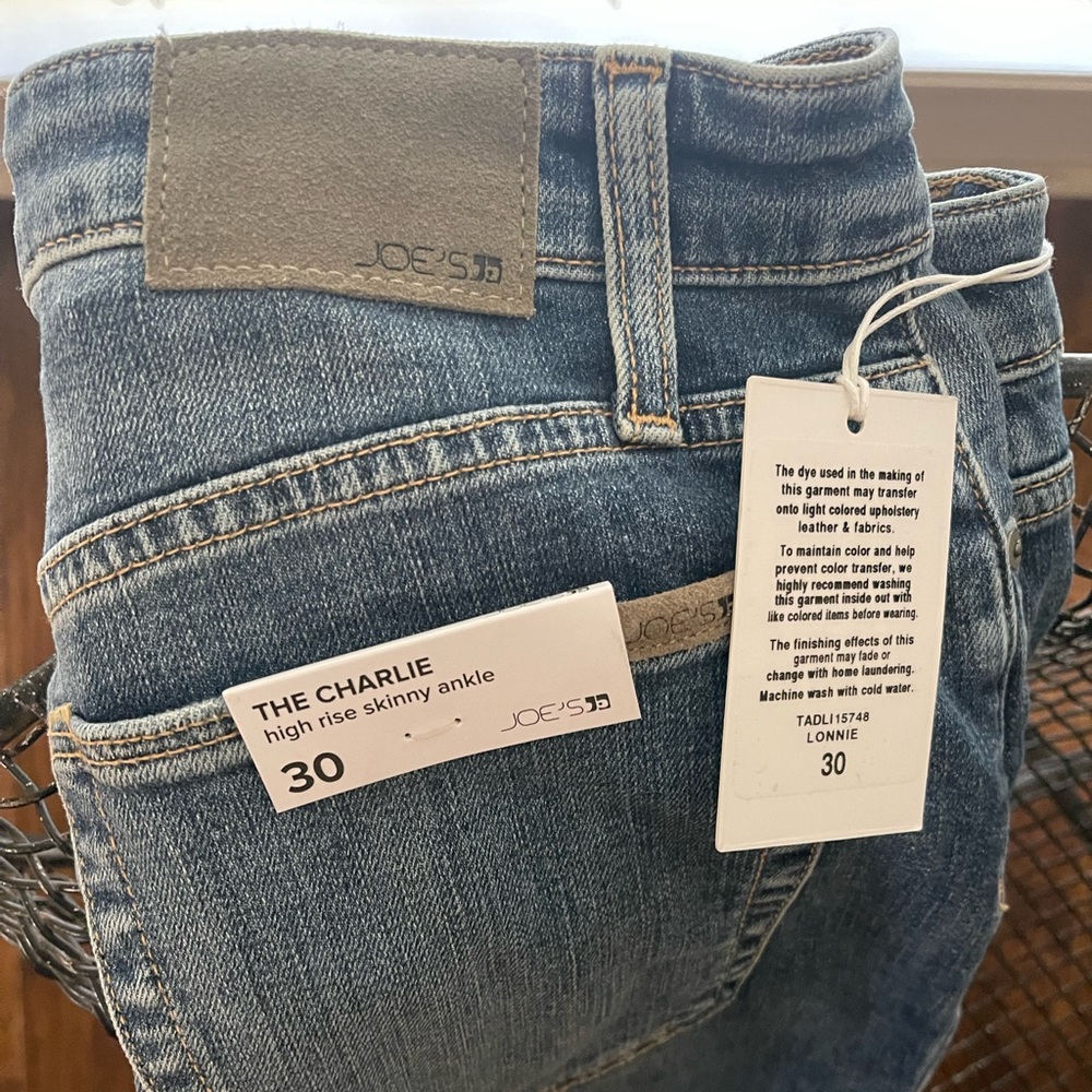 NWT! Joe’s Jeans: THE CHARLIE- Skinny High Rise Skinny Ankle, 30, color: Lonnie